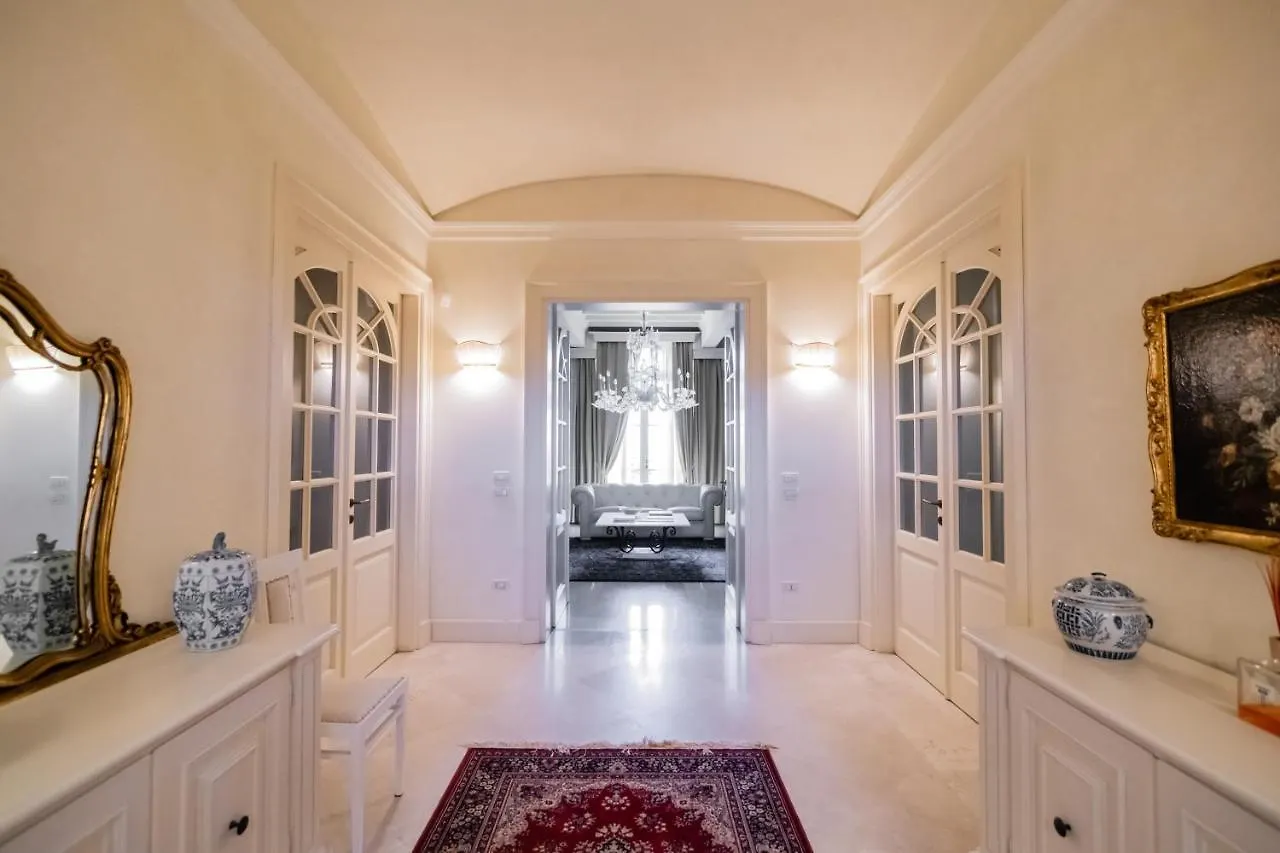 Villa San Pietro Desenzano del Garda 0*,  Włochy