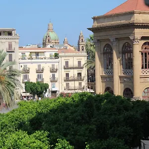 https://al-massimo-rooms-and-suites.palermohotels.org