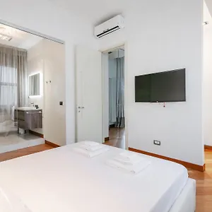San Babila Luxury - In The Heart Of Fashion Disctrict Appartamento